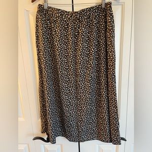 SHEIN Curve floral Midi Skirt